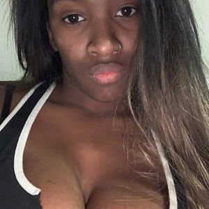 Meet your Posher, Robnisha